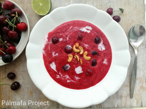 Recept: cseresznyés meggykrémleves főzés nélkül