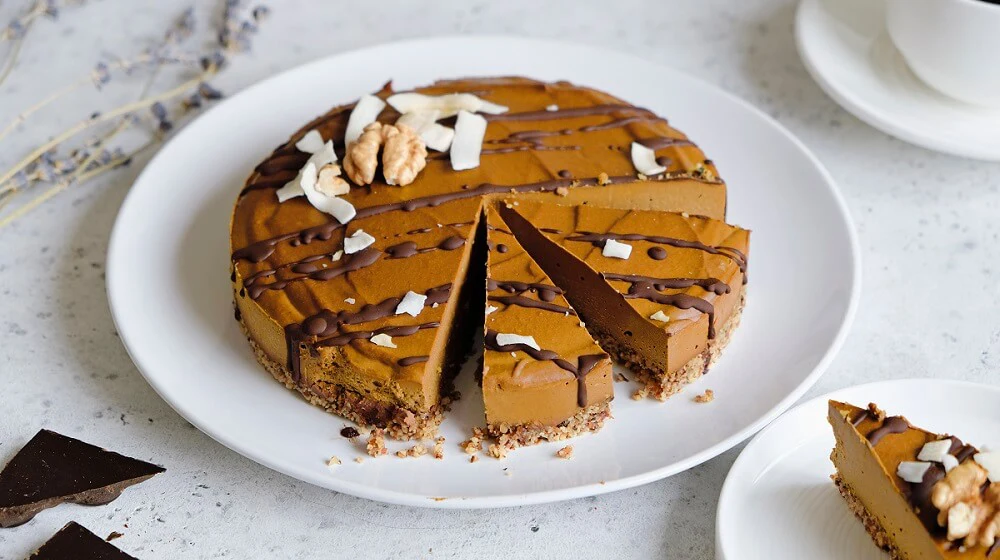 Bűntudatmentes, bögrés mogyoróvajas torta, sütés nélkül!
