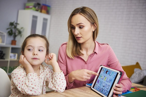 Gyermekkori ADHD: 6 természetes hatóanyag, ami segíthet